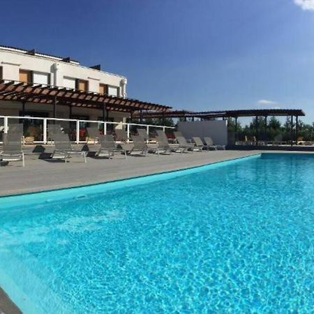 104 Douce Provence Au Calme Face A La Piscine Apartment Eguilles Exterior photo